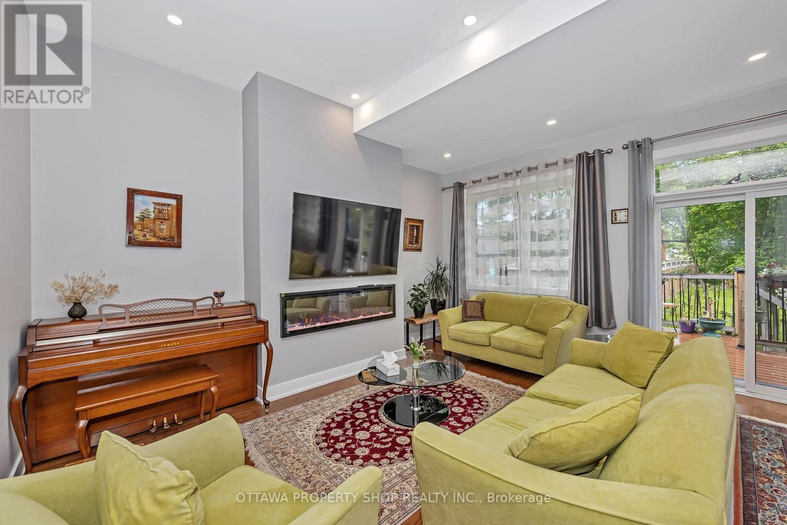 1355 Mory Street, Ottawa, Ontario  K1T 1C8 - Photo 12 - X12188321