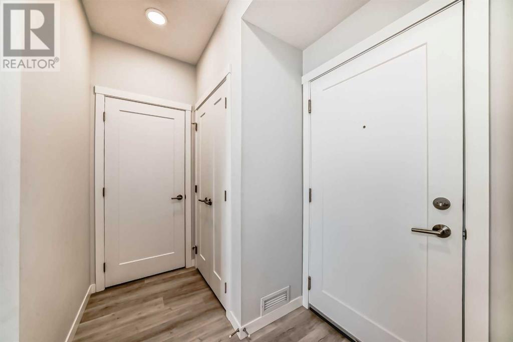 Property at 301, 150 Shawnee Square SW image 4