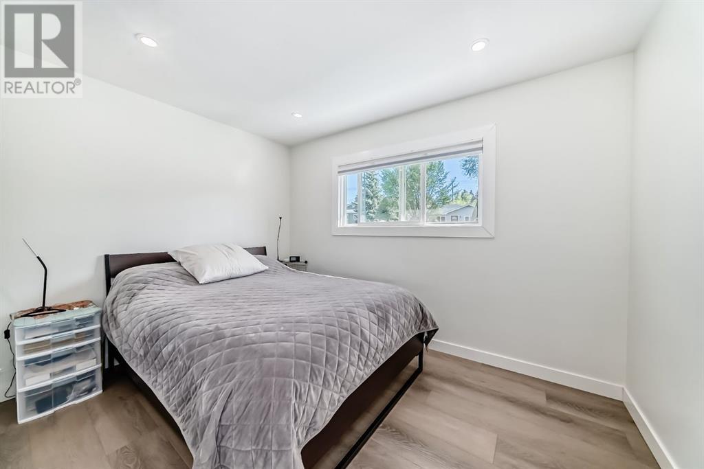 3 Canyon Drive Nw, Calgary, Alberta  T2L 0R2 - Photo 10 - A2225777