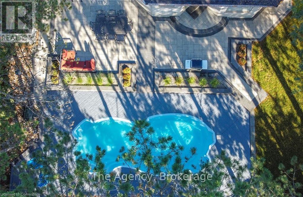 Property at 126 BABCOMBE DRIVE image 2