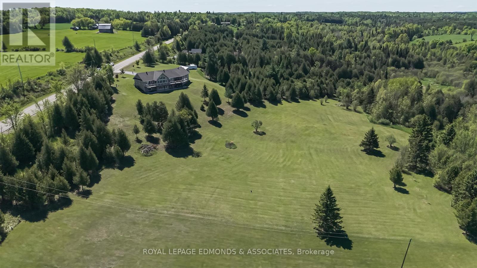 281 Point Church Road, North Algona Wilberforce, Ontario  K0J 1T0 - Photo 8 - X12185401