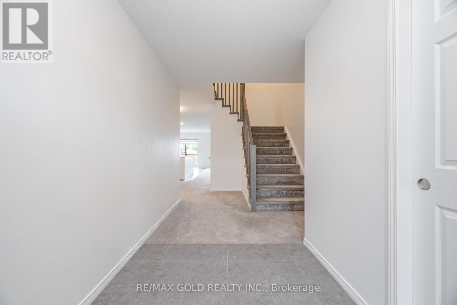 26 West Mill Street, North Dumfries, Ontario  N0B 1E0 - Photo 6 - X12185621