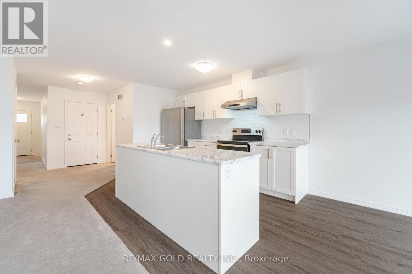 26 West Mill Street, North Dumfries, Ontario  N0B 1E0 - Photo 10 - X12185621