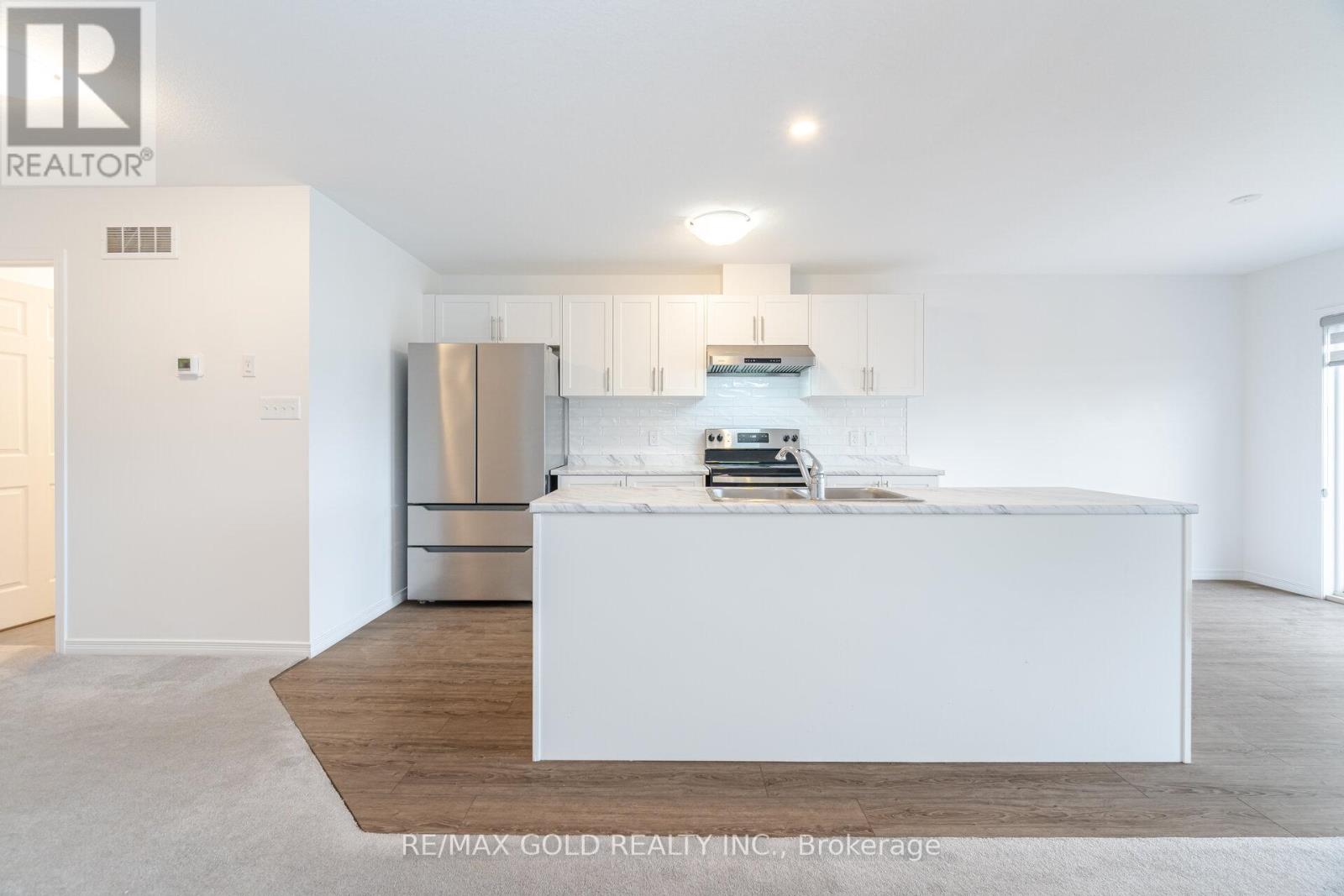 26 West Mill Street, North Dumfries, Ontario  N0B 1E0 - Photo 9 - X12185621