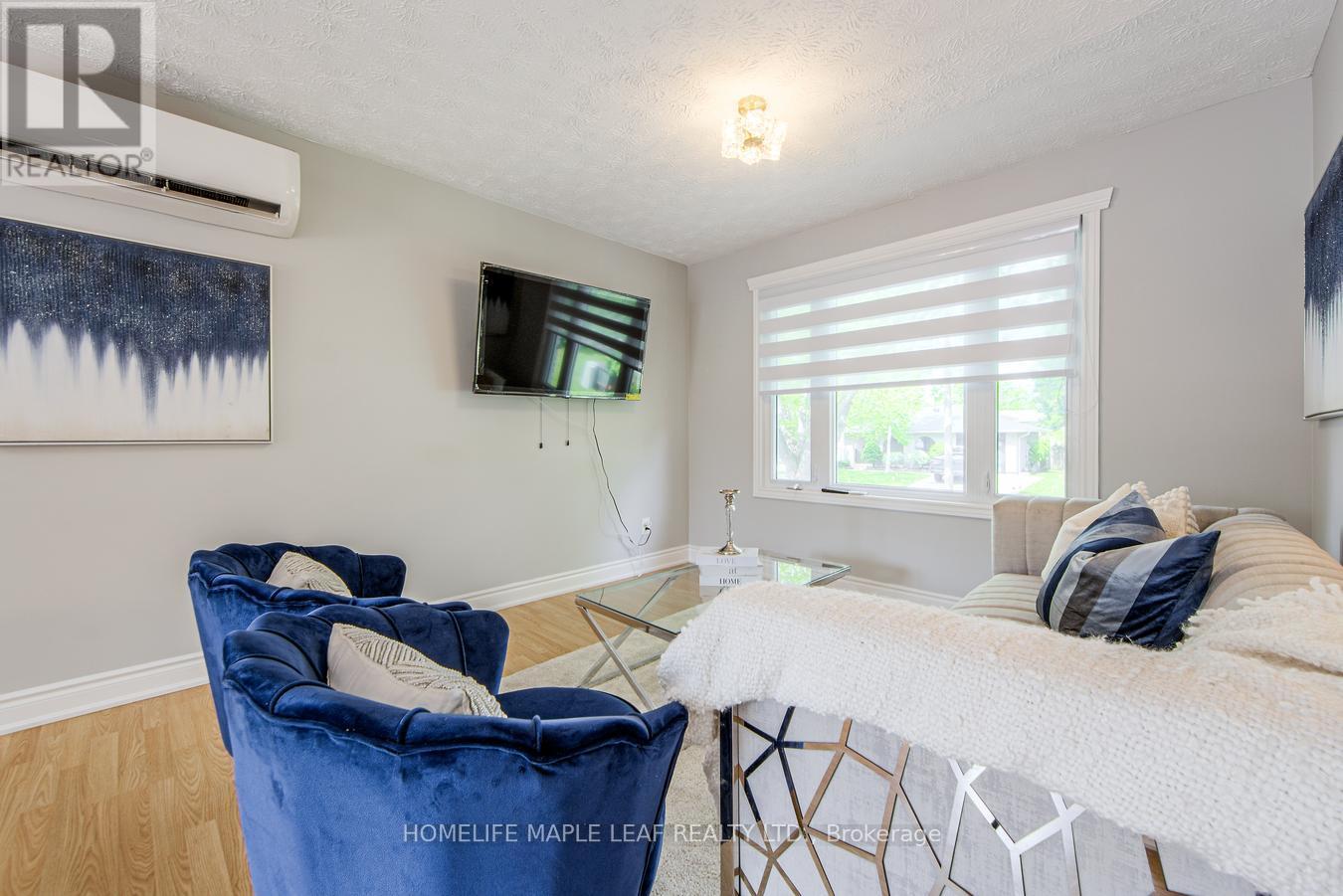689 Macyoung Drive W, Kincardine, Ontario  N2Z 1T1 - Photo 5 - X12187715
