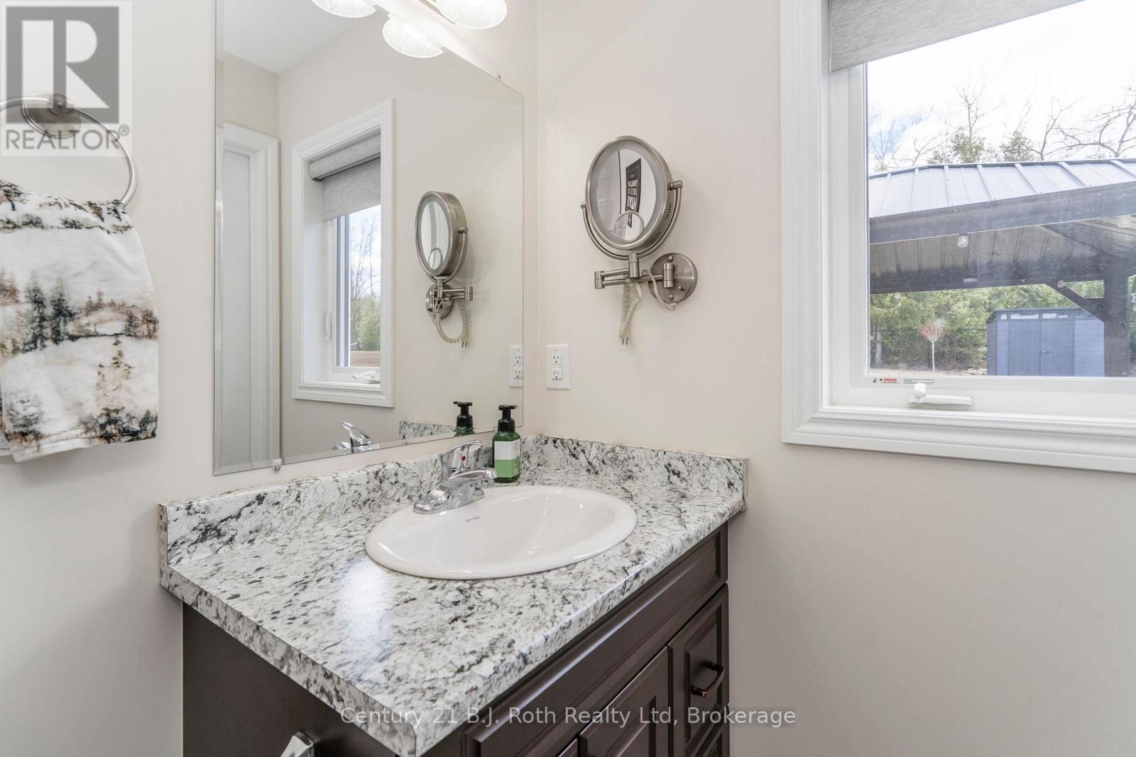 21 Ralph Dalton Boulevard, Tay, Ontario  L0K 2A0 - Photo 22 - S12102932