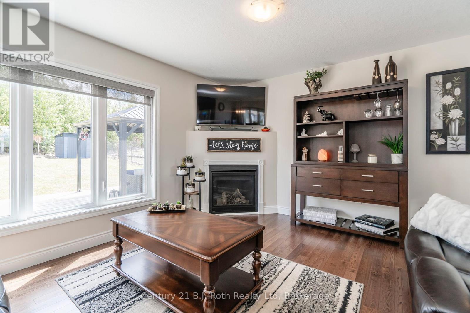 21 Ralph Dalton Boulevard, Tay, Ontario  L0K 2A0 - Photo 14 - S12102932