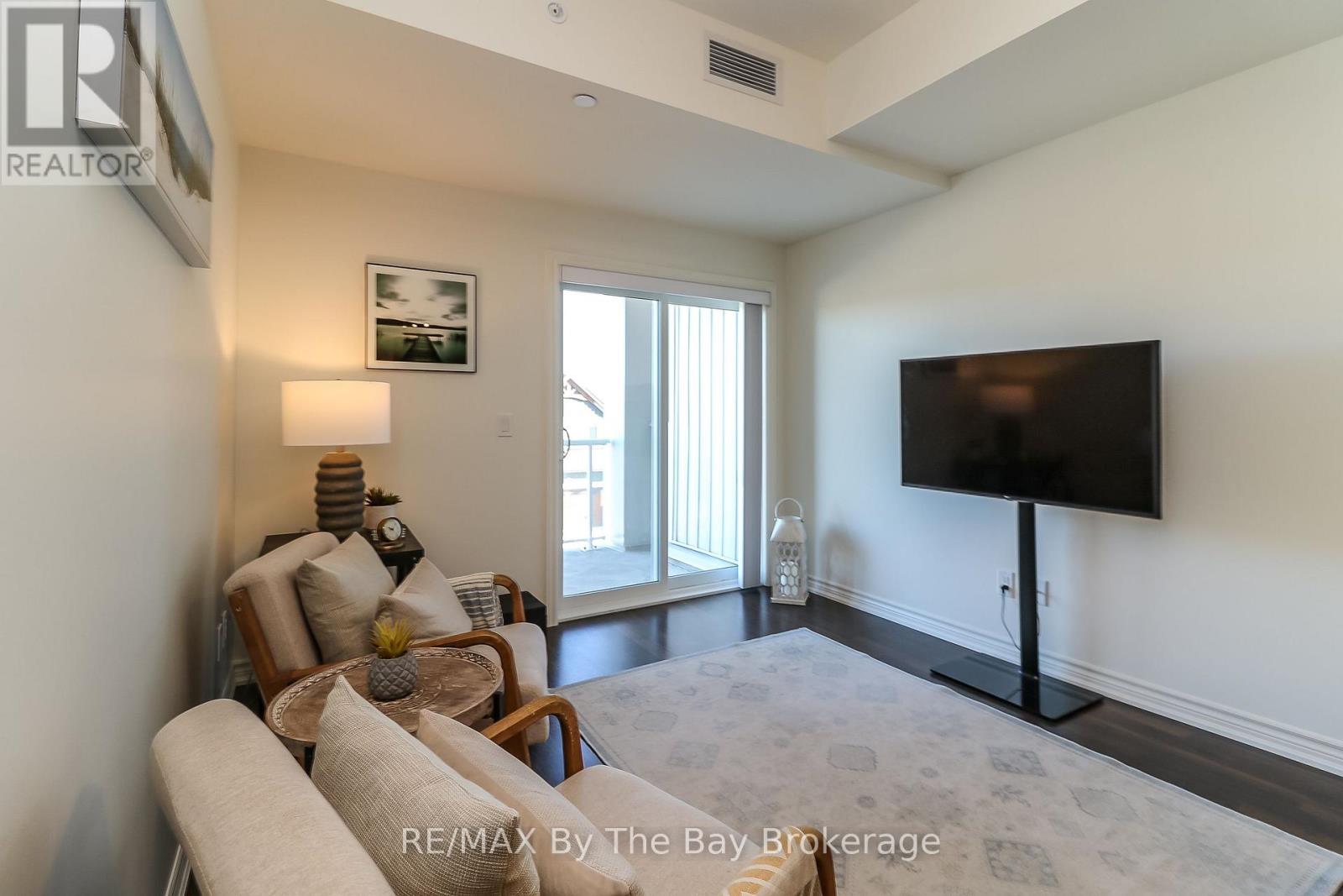 205 - 17 Spooner Crescent, Collingwood, Ontario  L9Y 1T3 - Photo 4 - S12114579