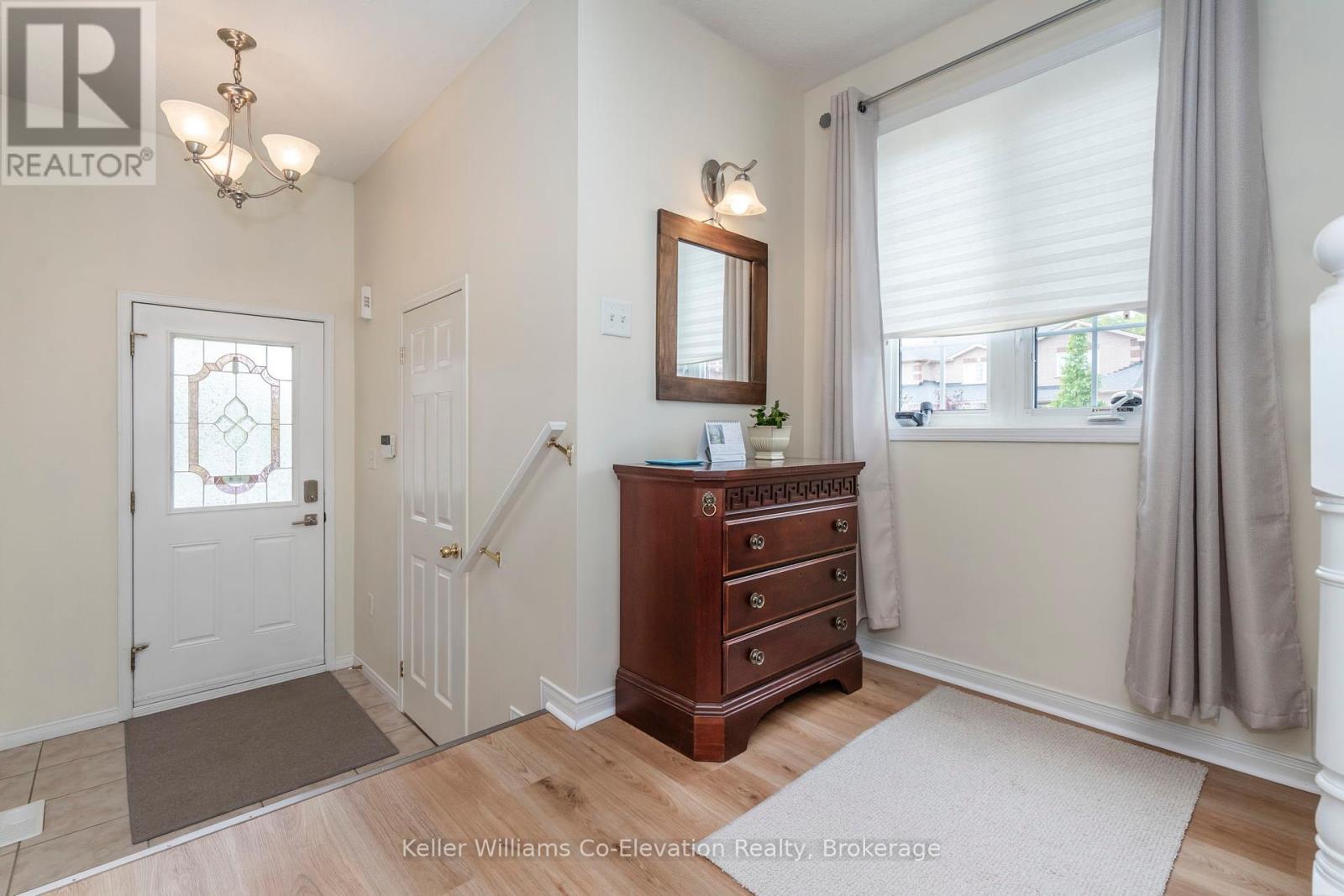 Property at 105 SOUTHWINDS CRESCENT image 2