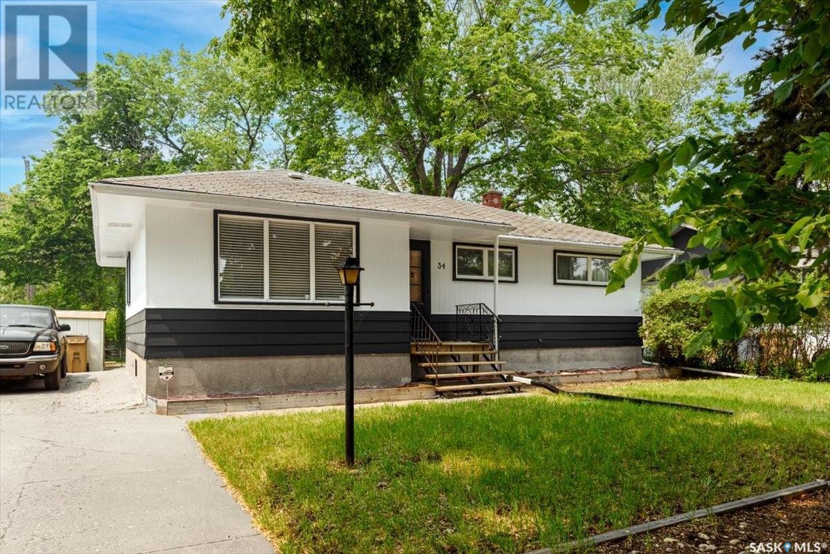 34 MacLean STREET, Regina, Saskatchewan