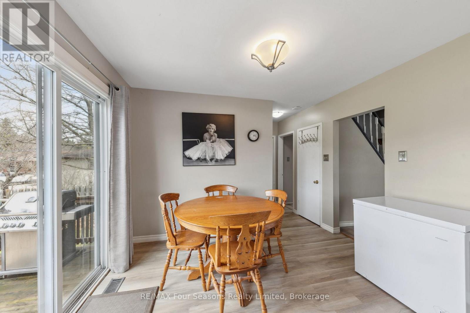 7146 Highway 26, Clearview, Ontario  L0M 1S0 - Photo 6 - S12188352