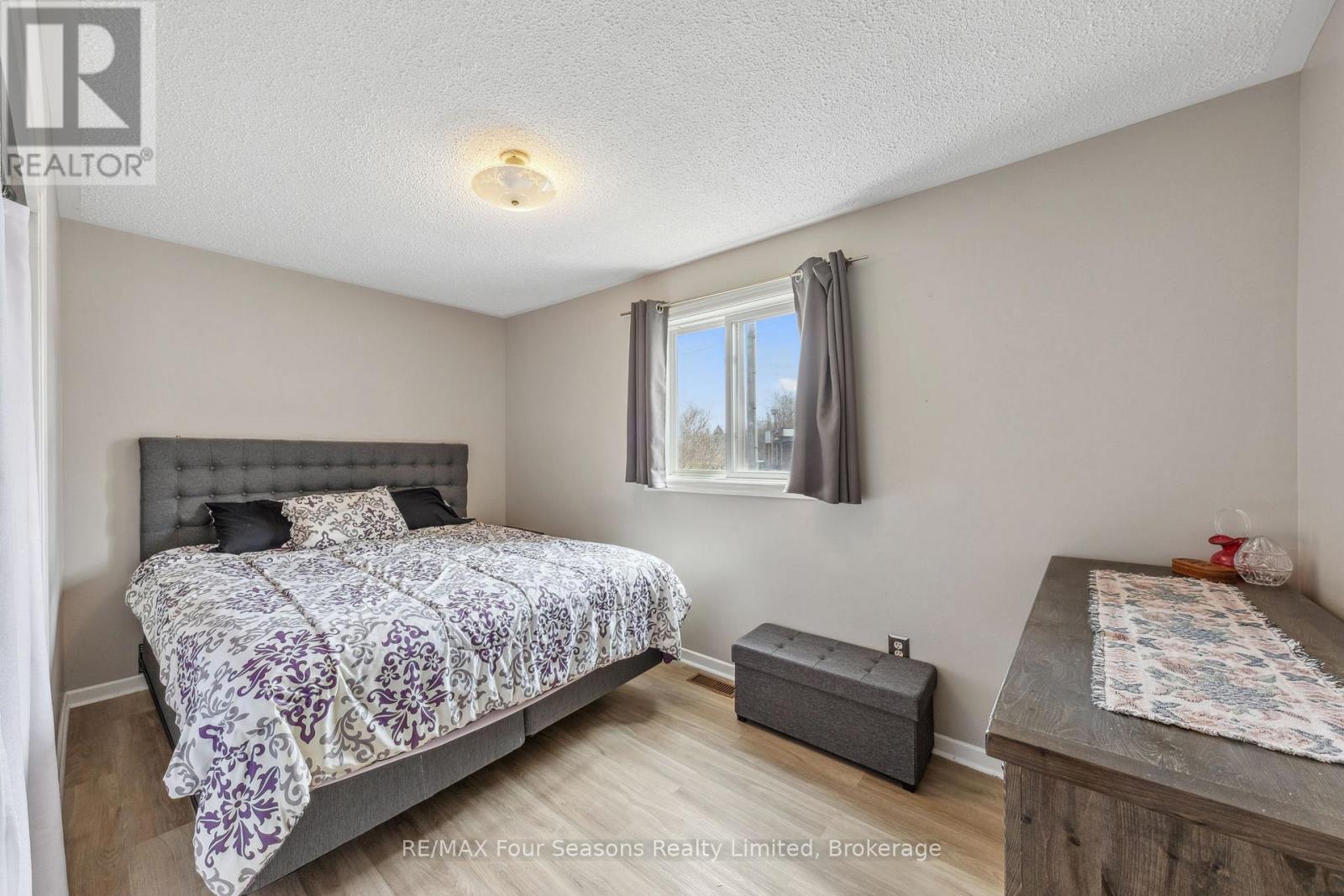 7146 Highway 26, Clearview, Ontario  L0M 1S0 - Photo 9 - S12188352
