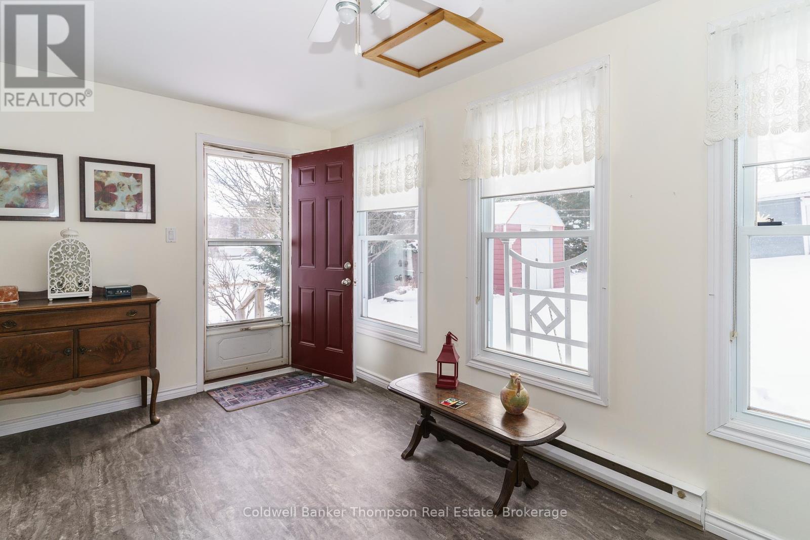 234 Yonge Street, Burk's Falls, Ontario  P0A 1C0 - Photo 10 - X12078423