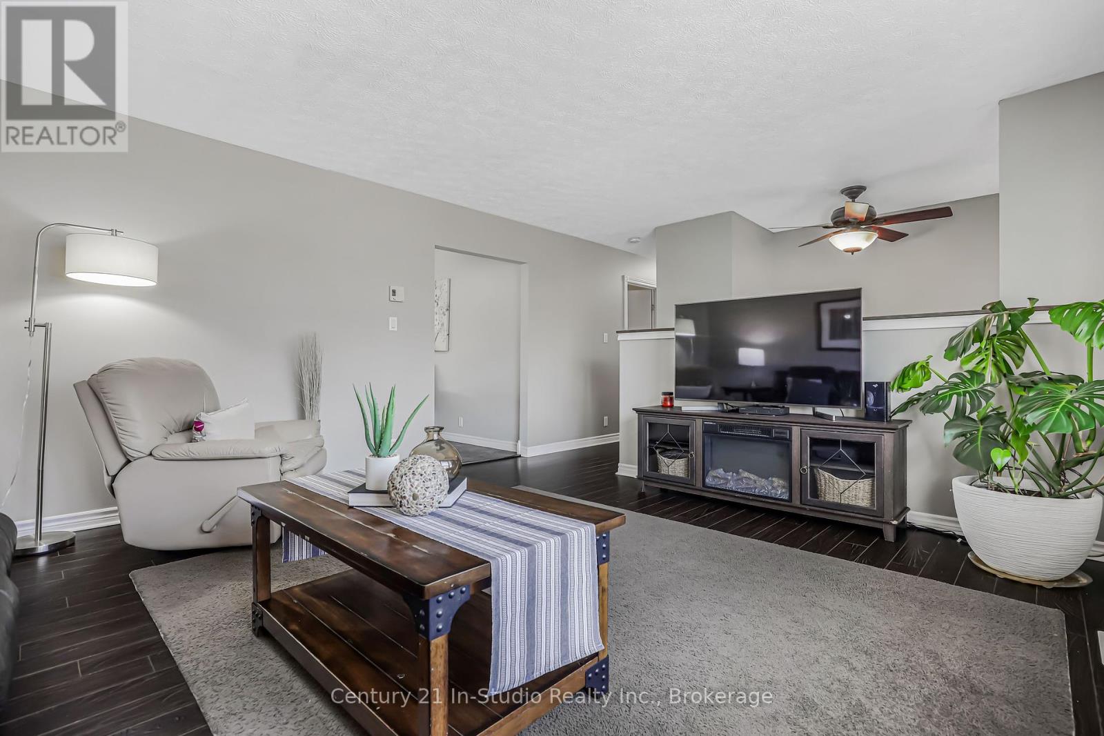311 Bricker Street, Saugeen Shores, Ontario  N0H 2C1 - Photo 19 - X12115994