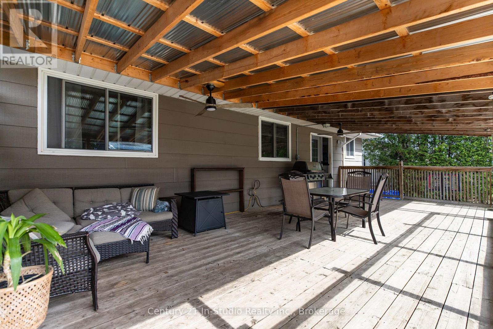 311 Bricker Street, Saugeen Shores, Ontario  N0H 2C1 - Photo 16 - X12115994
