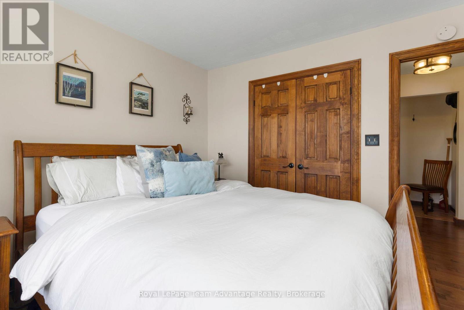 18 Pine Valley Drive, Carling, Ontario  P0G 1G0 - Photo 8 - X12137244