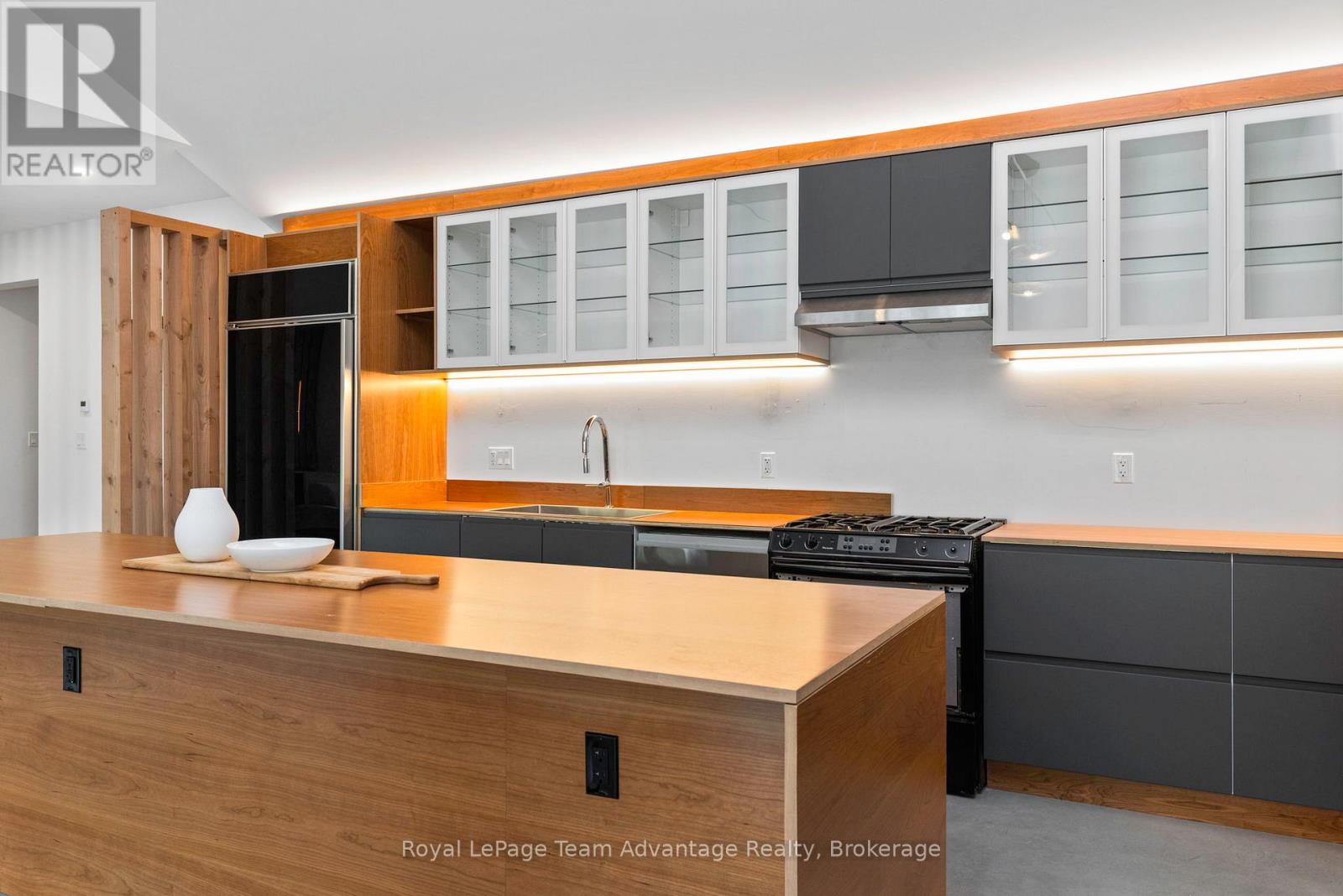 18 - 1 Crane Walker Road, The Archipelago, Ontario  P2A 0B7 - Photo 2 - X12165135