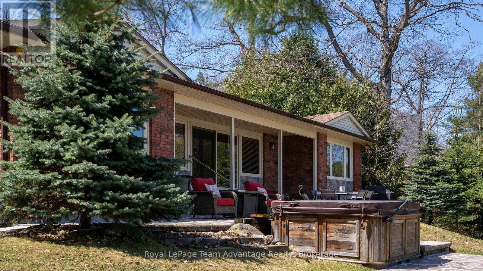 18 Pine Valley Drive, Carling, Ontario  P0G 1G0 - Photo 4 - X12137244