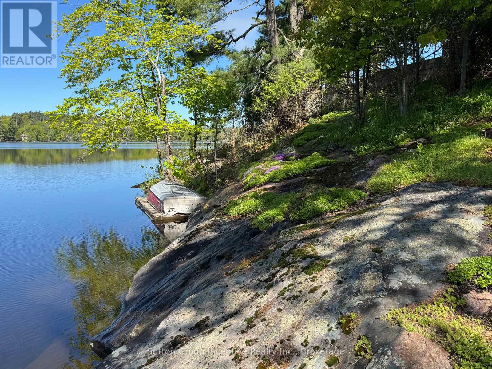 1017 Goldfinch Court, Gravenhurst, Ontario  P0E 1G0 - Photo 4 - X12177770
