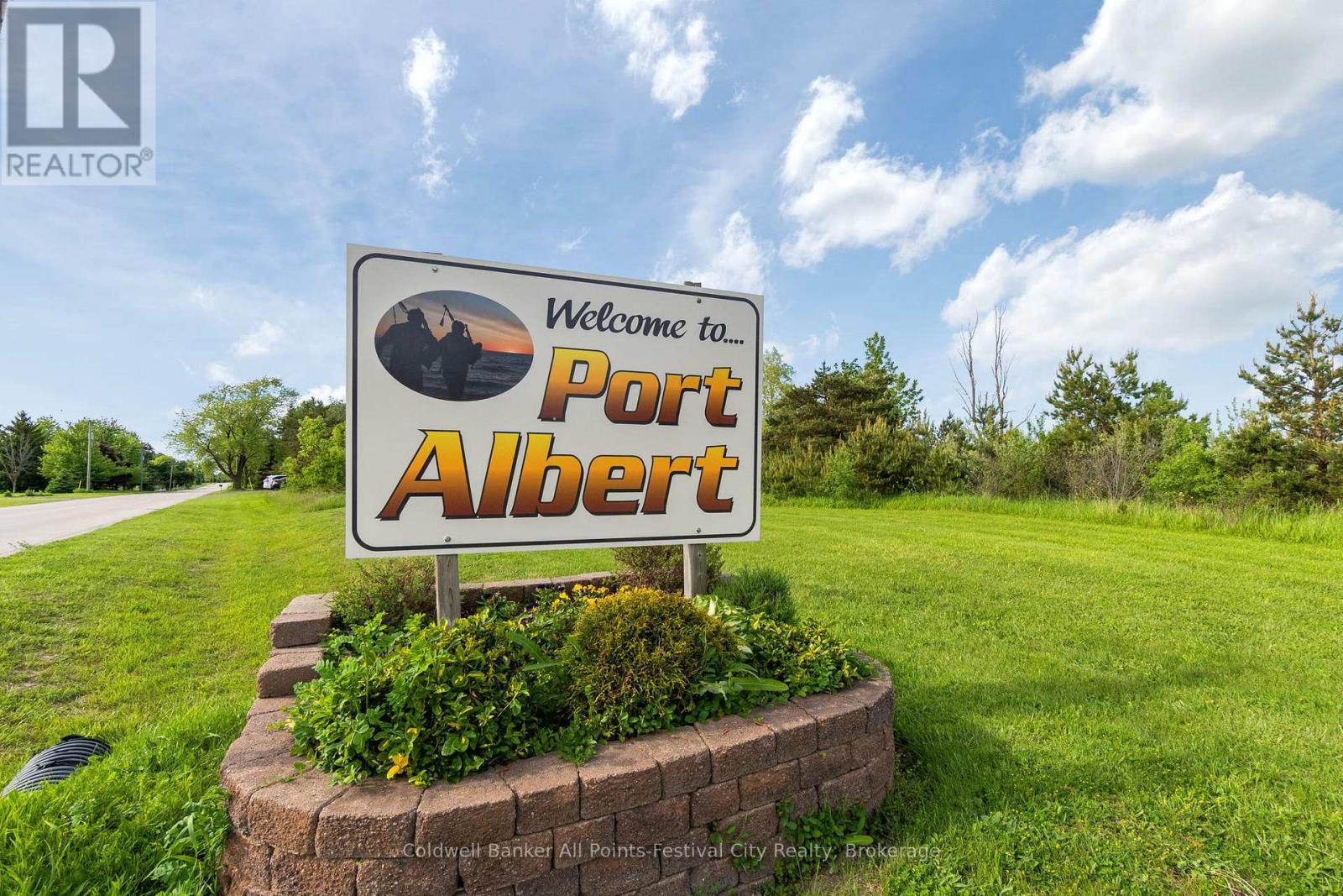 33 Wellington Street S, Ashfield-Colborne-Wawanosh, Ontario  N7A 3X9 - Photo 46 - X12168547