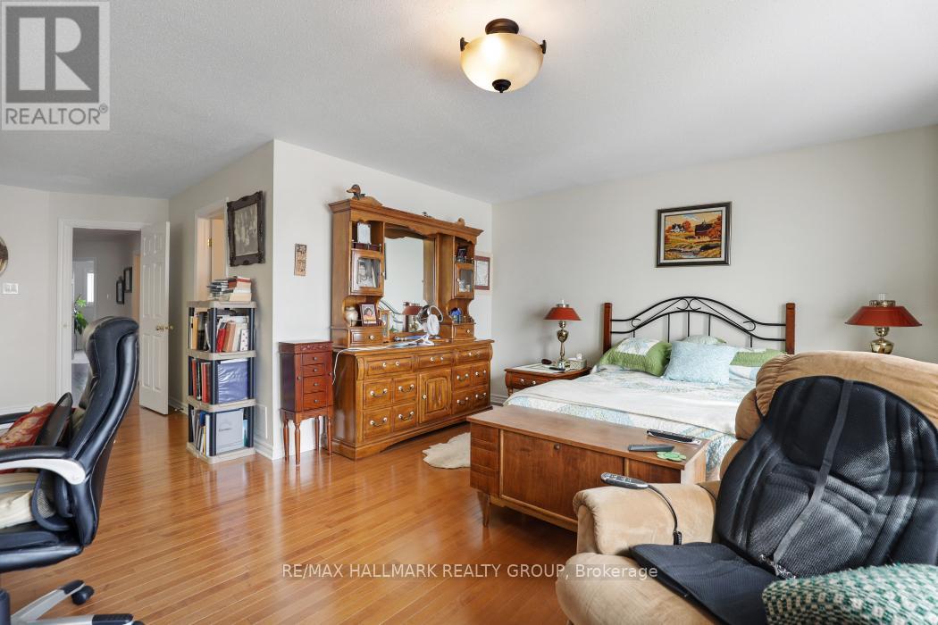 227 Trail Side Circle, Ottawa, Ontario  K4A 5B5 - Photo 24 - X12069884