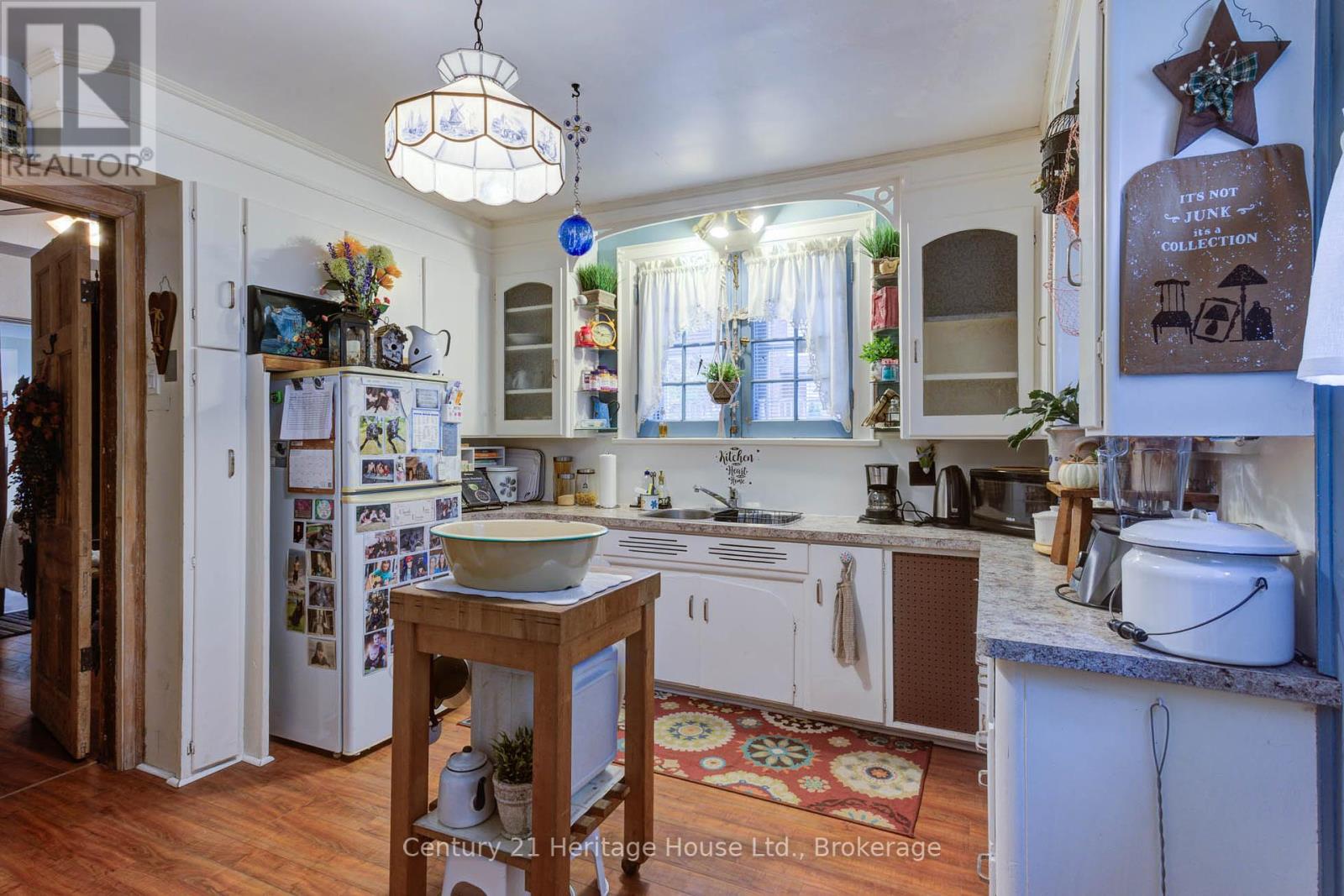 397 Lambton Street, West Grey, Ontario  N0G 1R0 - Photo 23 - X12181726