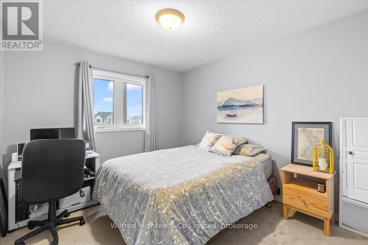 9 Malcolm Street, Huron-Kinloss, Ontario  N0G 2R0 - Photo 16 - X12185414