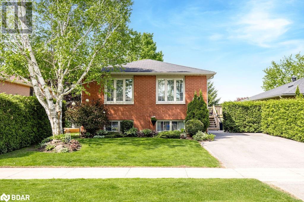 305 Park Street, Orillia, Ontario  L3V 7R6 - Photo 2 - 40733581