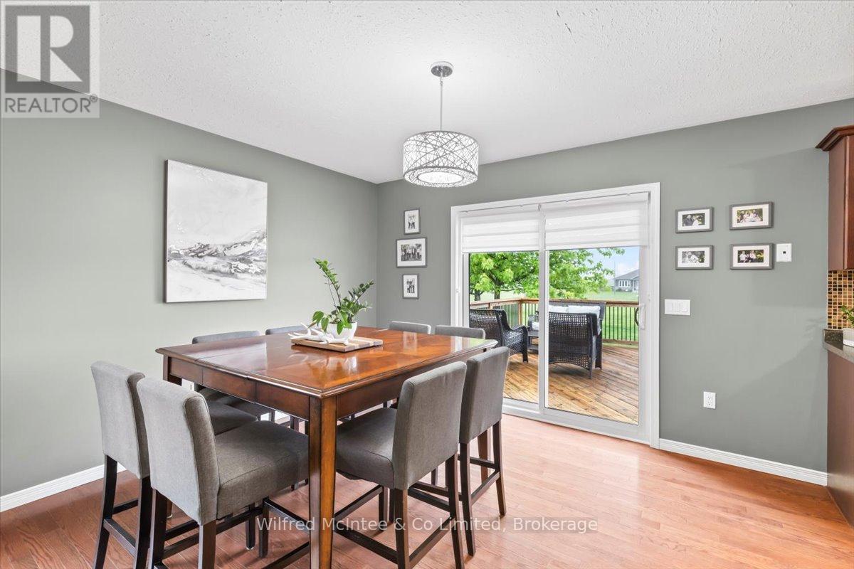 9 Malcolm Street, Huron-Kinloss, Ontario  N0G 2R0 - Photo 9 - X12185414