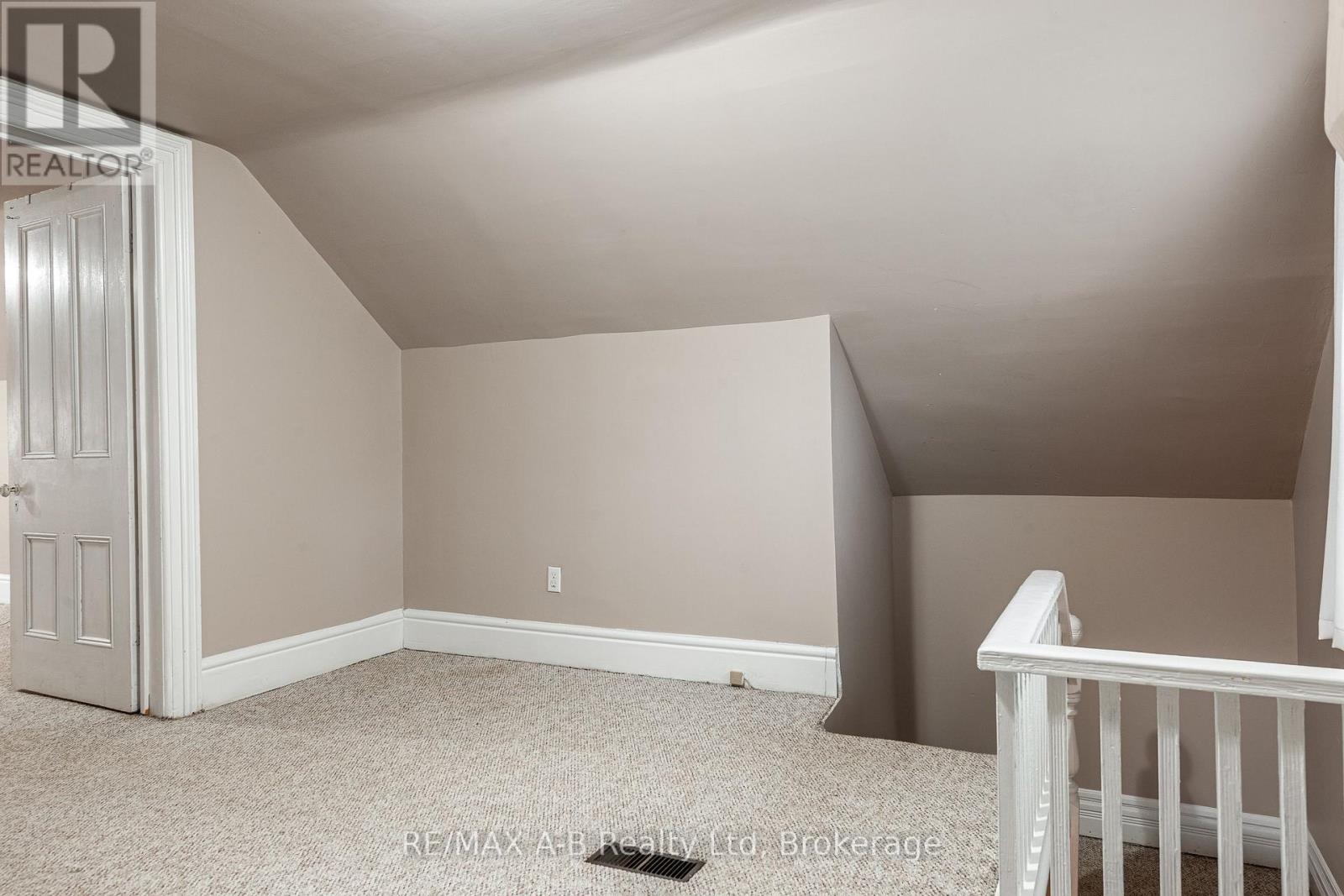 258 Nelson Street, Stratford, Ontario  N5A 2K3 - Photo 27 - X12188288