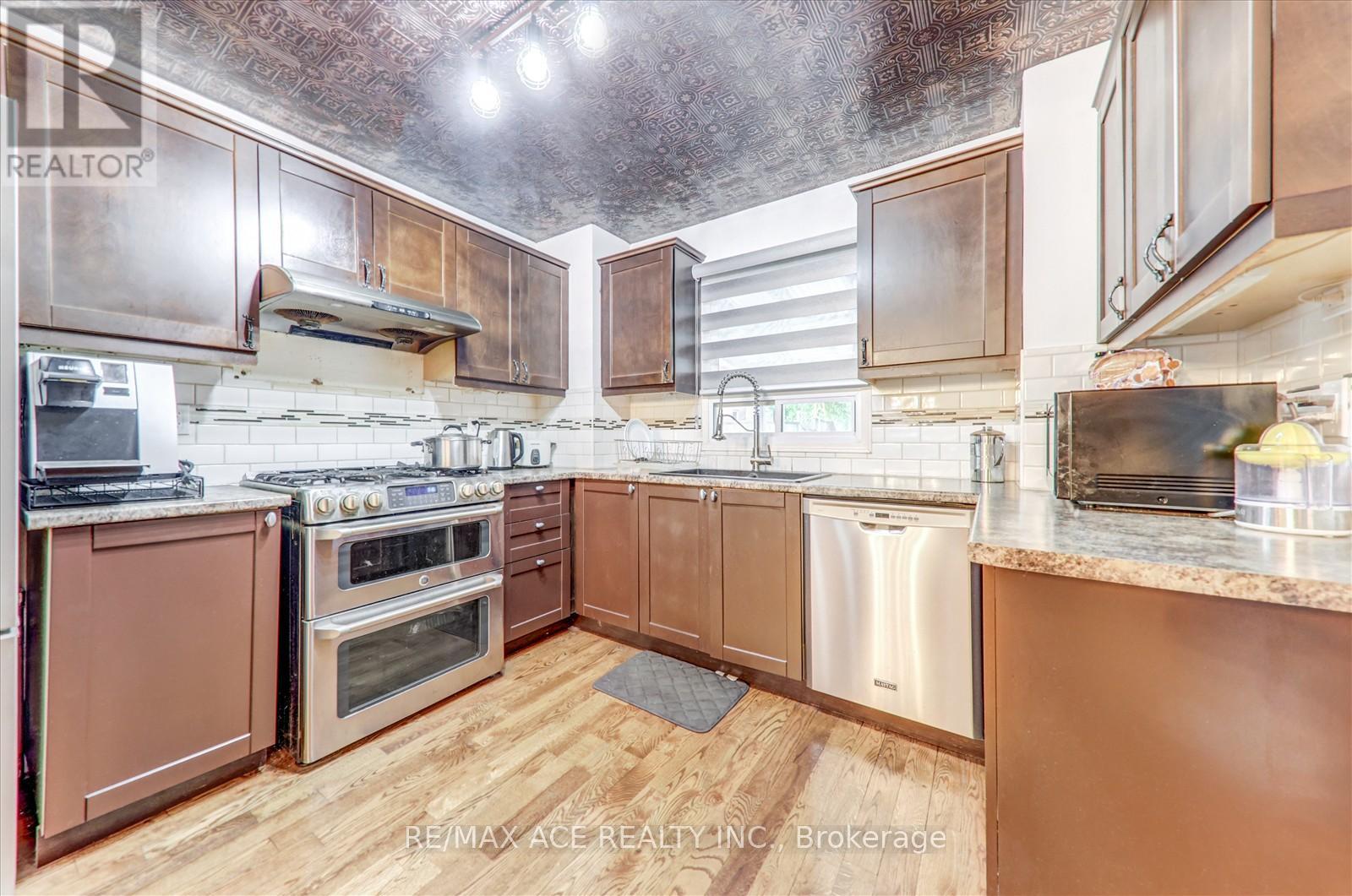 123 Sullivan Drive, Ajax (Central), Ontario  L1T 3P4 - Photo 12 - E12186978