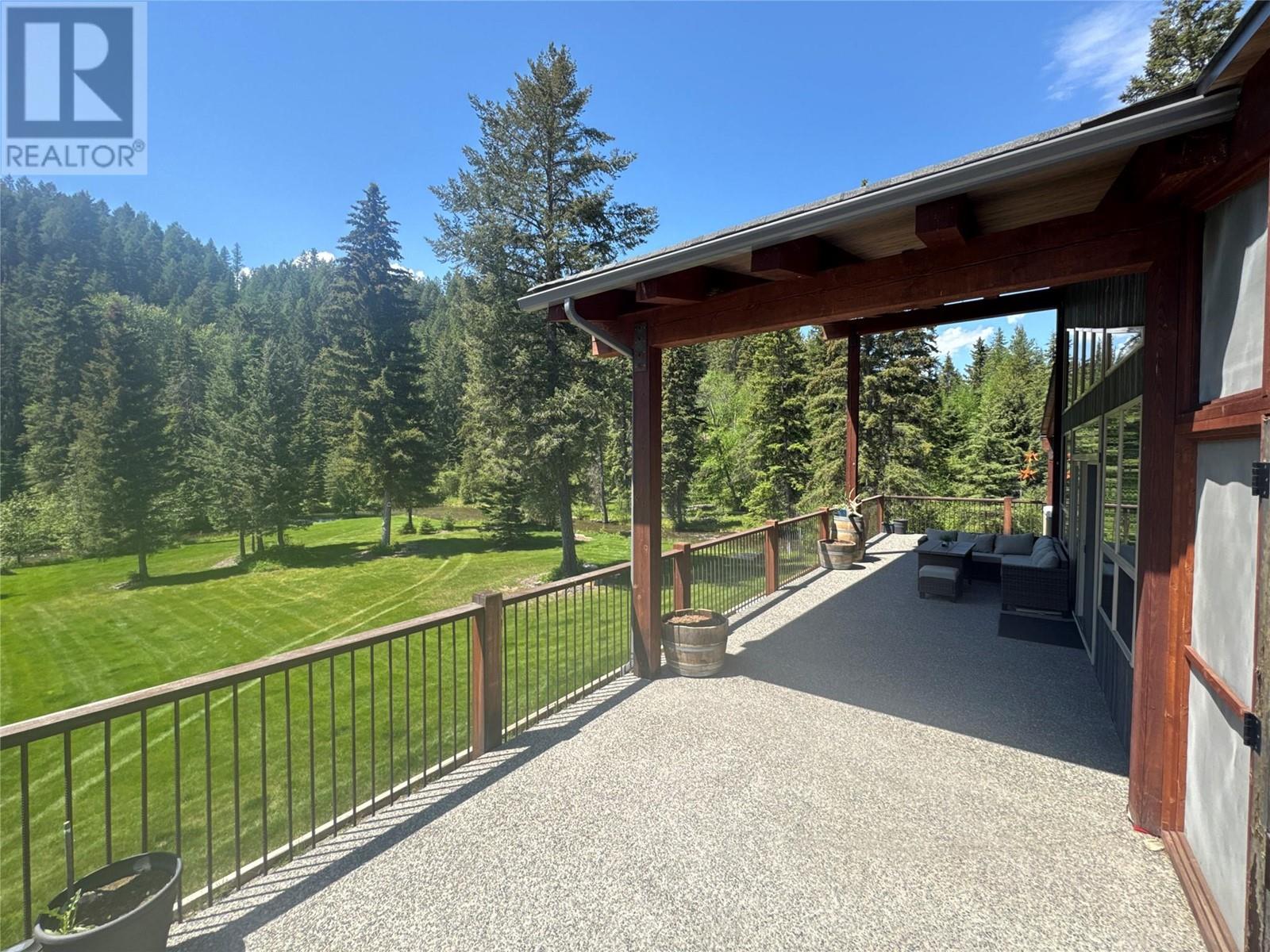 7717 JAFFRAY-BAYNES LAKE RD Road, Jaffray, BC V0B1T0