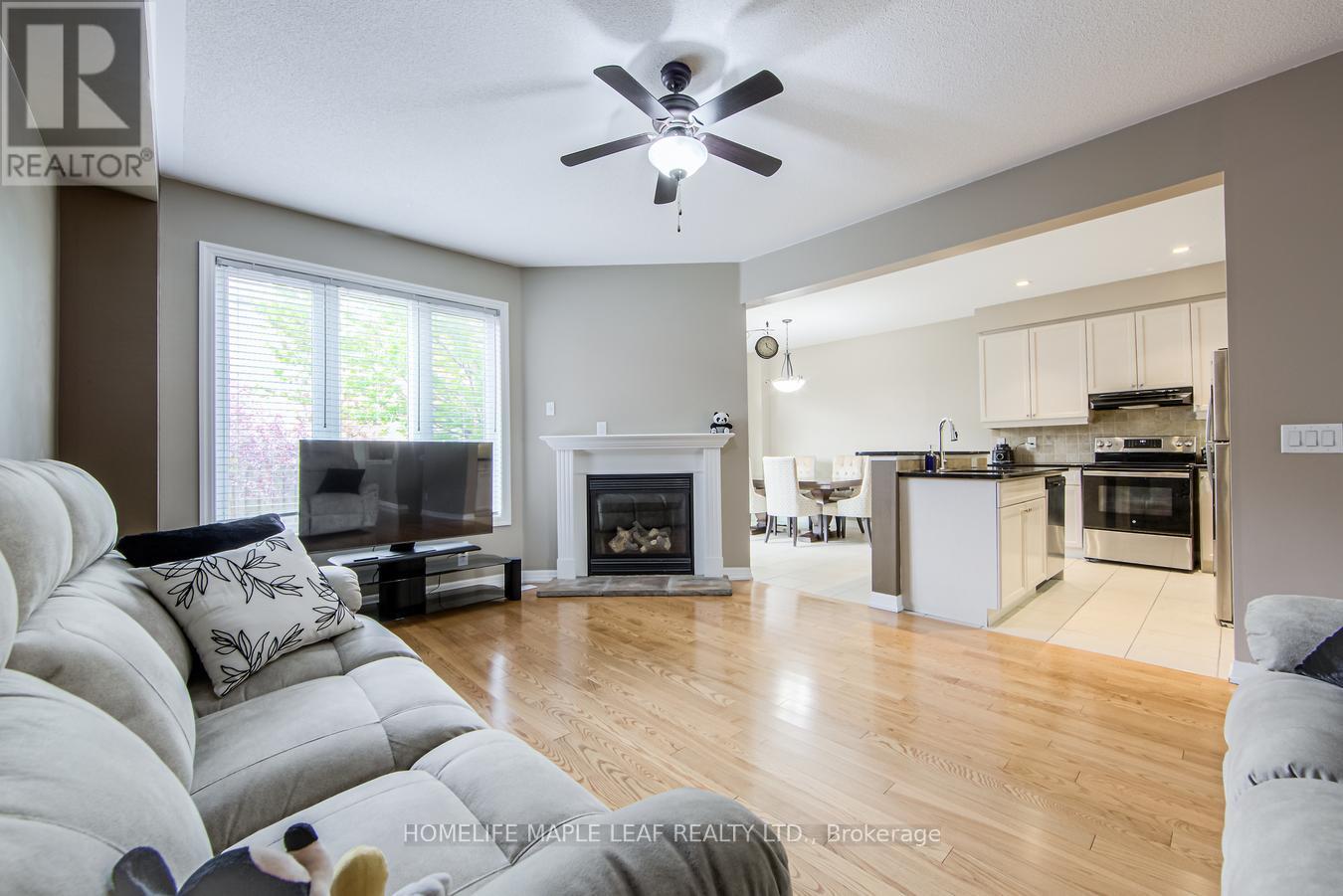 118 Kendall Drive, Milton, Ontario  L9T 0S1 - Photo 10 - W12187474