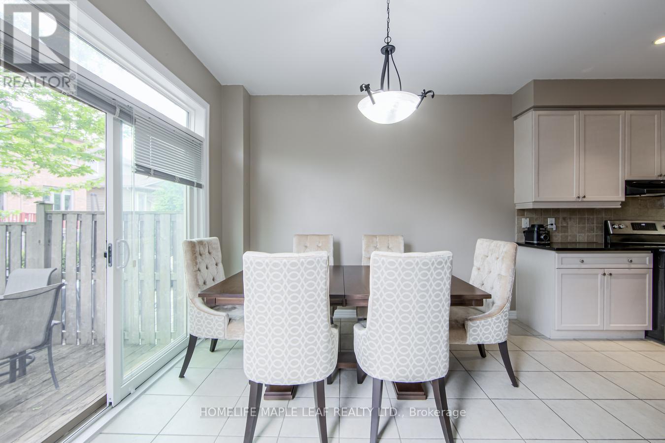118 Kendall Drive, Milton, Ontario  L9T 0S1 - Photo 13 - W12187474