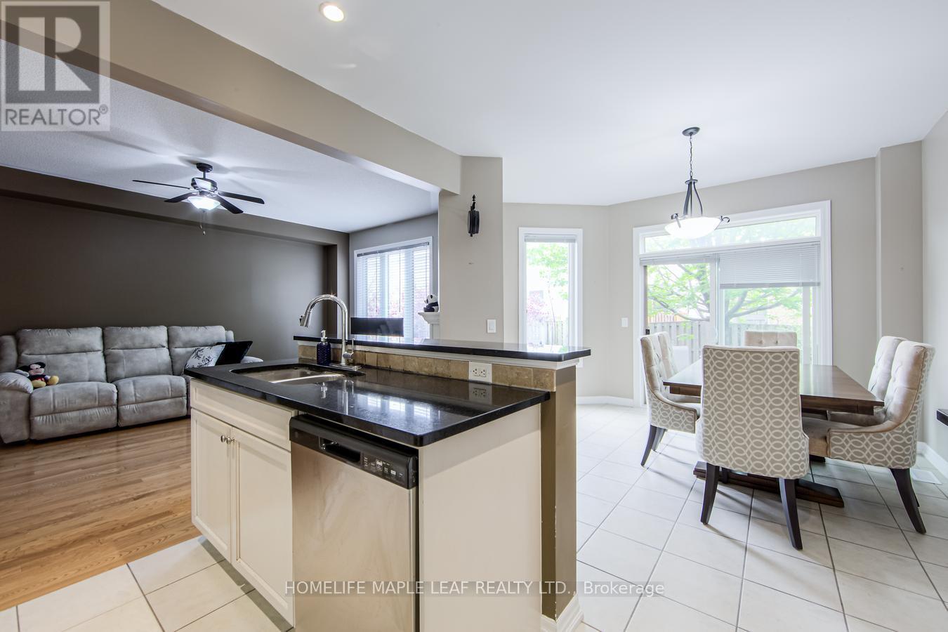 118 Kendall Drive, Milton, Ontario  L9T 0S1 - Photo 15 - W12187474