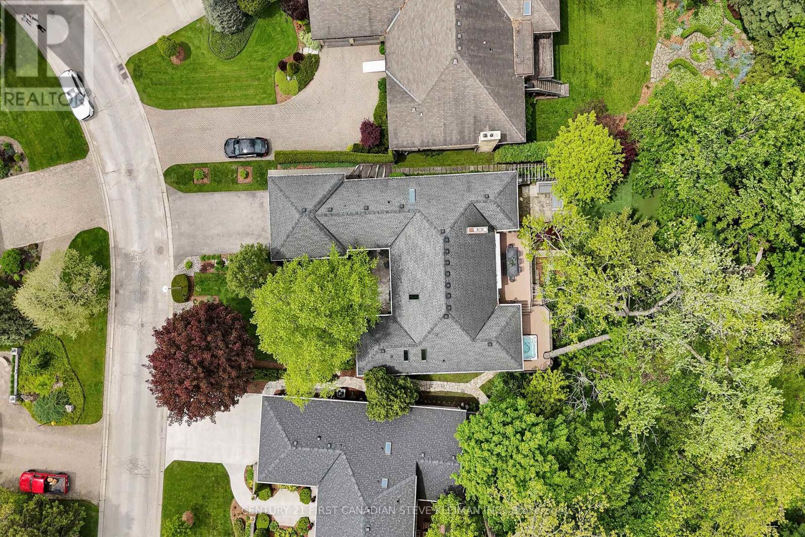 76 Tallwood Circle, London North, Ontario  N5X 2S1 - Photo 2 - X12188389