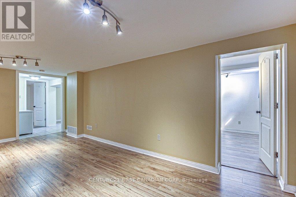 Photo 21 of 32 for 1598 Hansuld Street