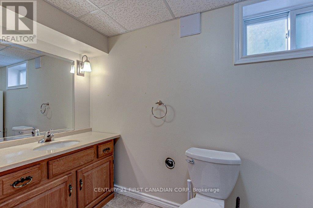 Photo 27 of 32 for 1598 Hansuld Street