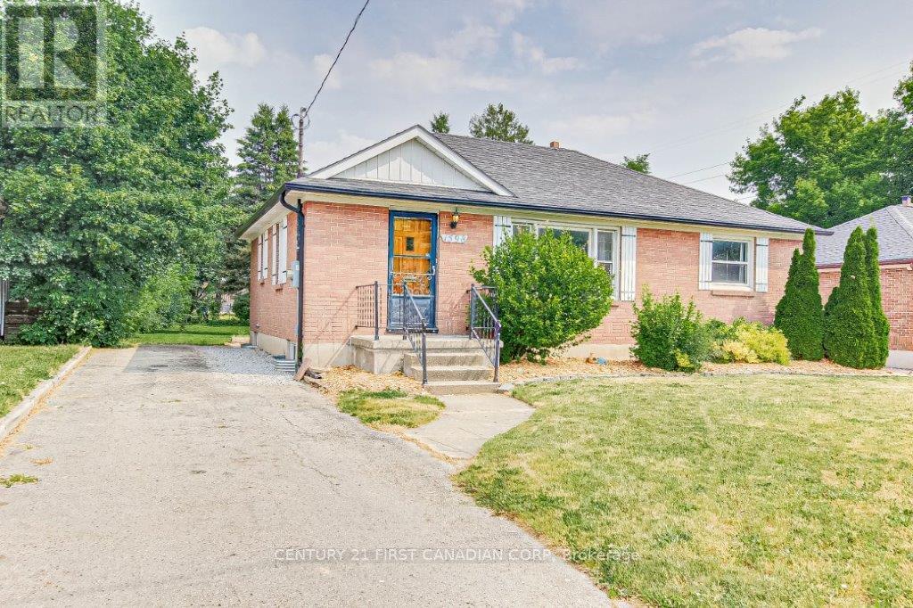 1598 Hansuld Street, London East (East H), Ontario  N5V 1Y5 - Photo 3 - X12188505