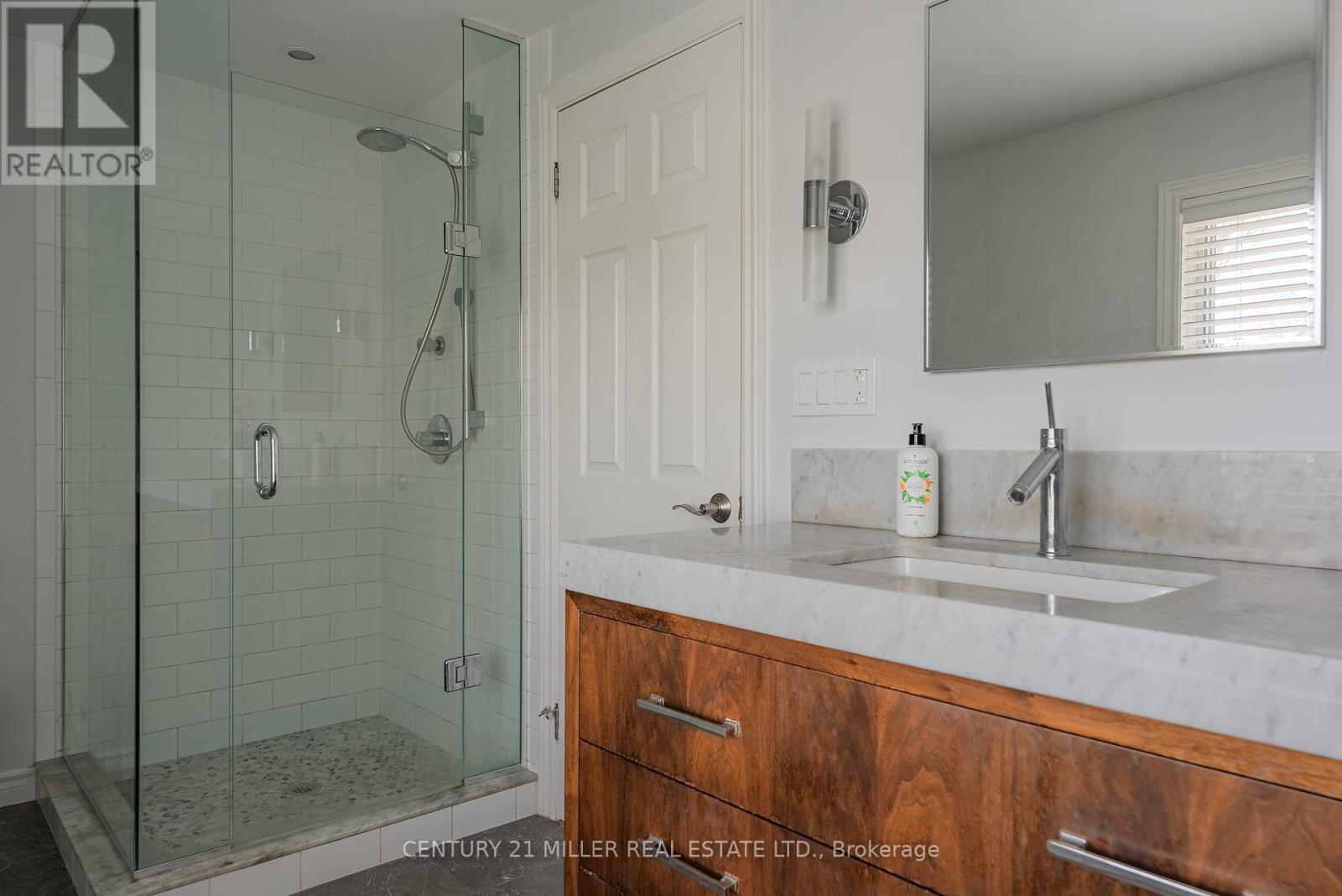 411 Canterbury Crescent, Oakville, Ontario  L6J 5K8 - Photo 22 - W12108771
