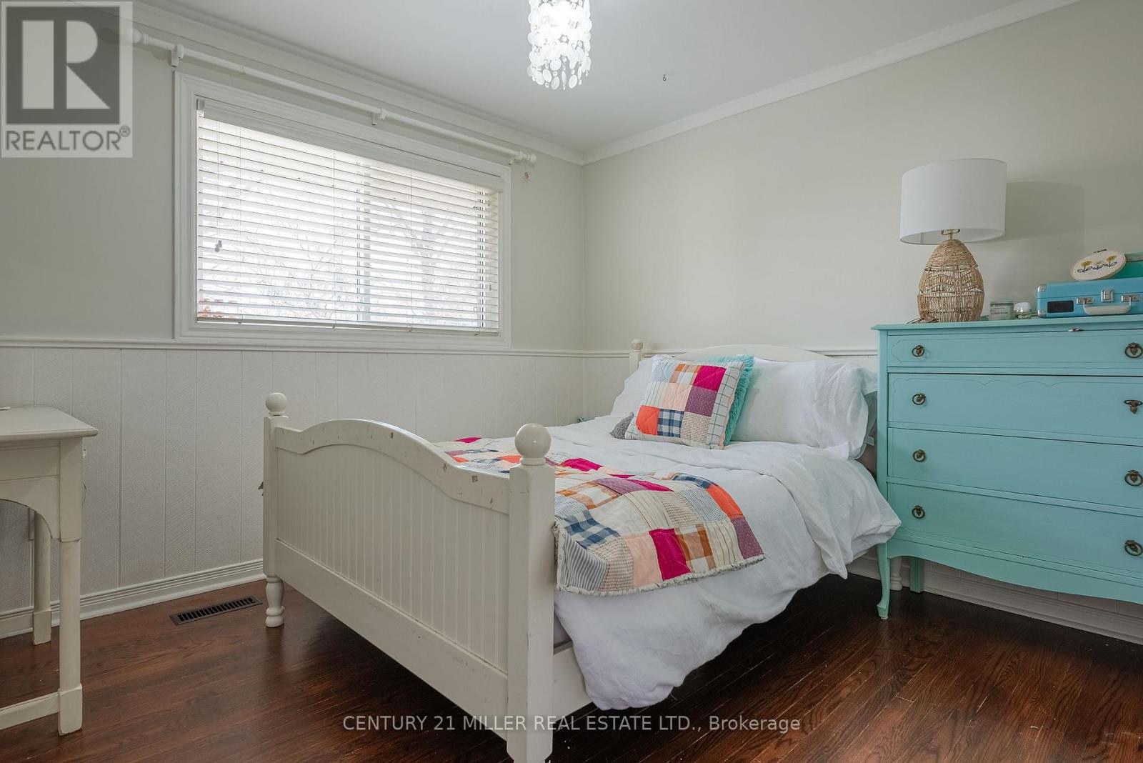 411 Canterbury Crescent, Oakville, Ontario  L6J 5K8 - Photo 26 - W12108771