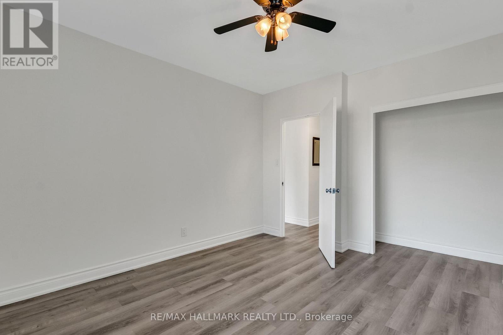 2 - 18 Kenrae Road, Toronto (Leaside), Ontario  M4G 1Y1 - Photo 7 - C12188294