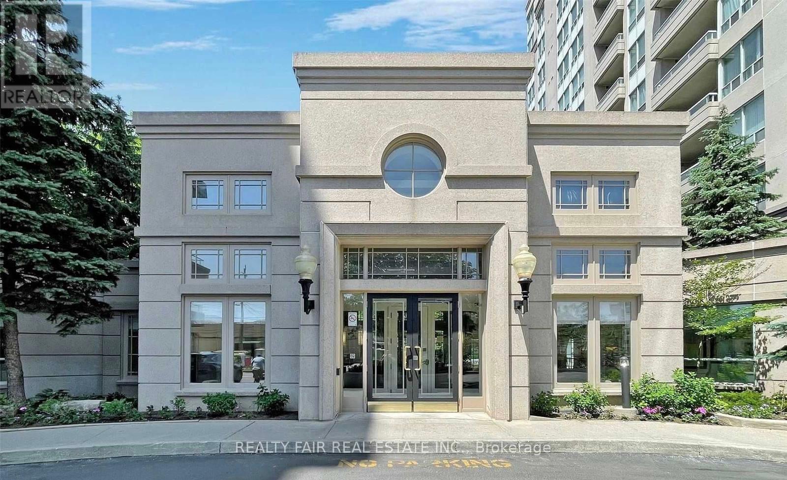 811 - 8 Covington Drive, Toronto, Ontario  M6A 3E5 - Photo 2 - C12188312