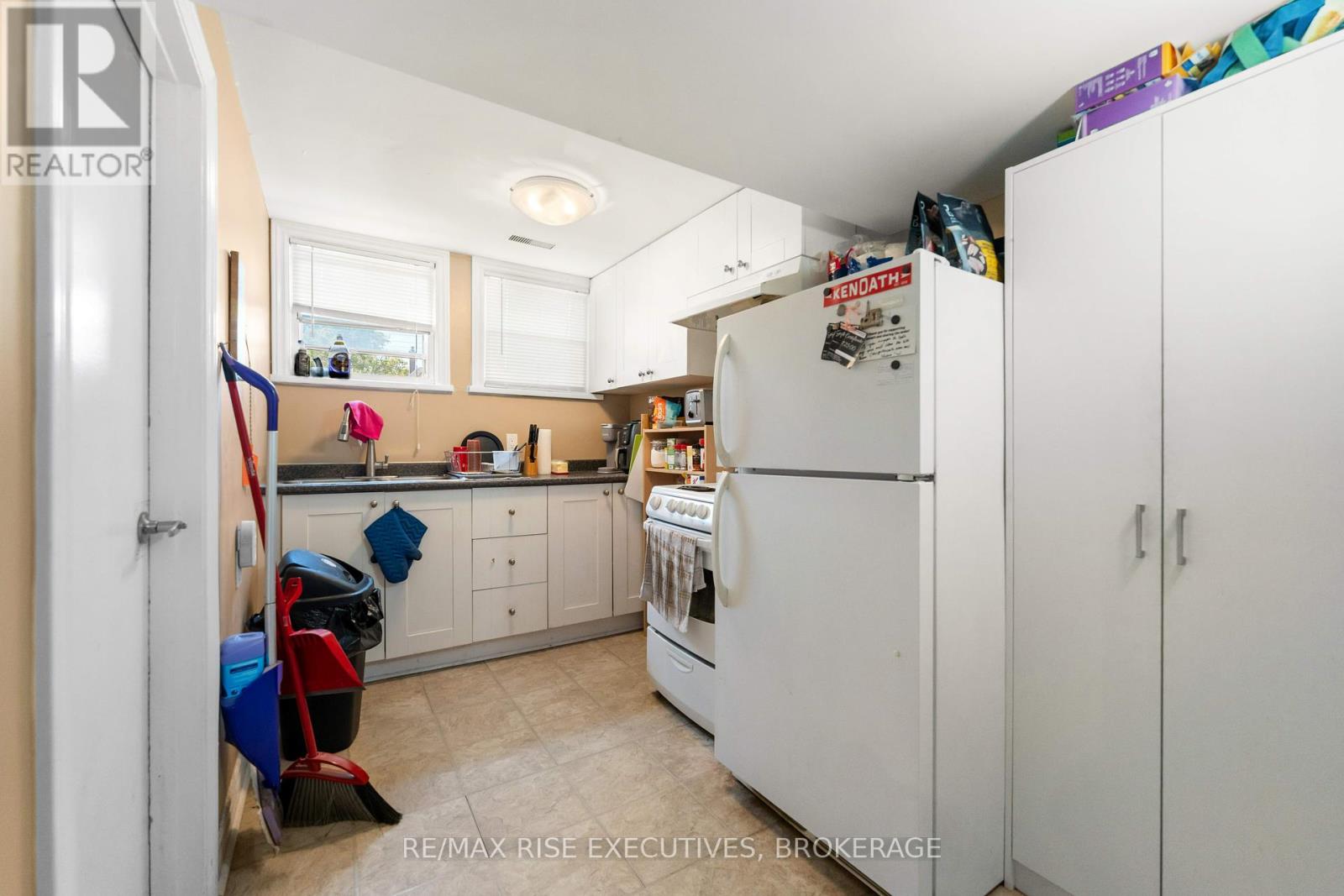 999 Portsmouth Avenue, Kingston, Ontario  K7M 1X2 - Photo 12 - X12188391