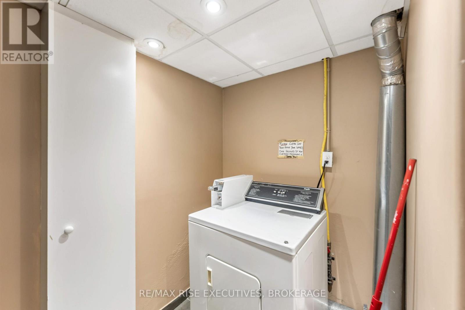 999 Portsmouth Avenue, Kingston, Ontario  K7M 1X2 - Photo 26 - X12188391