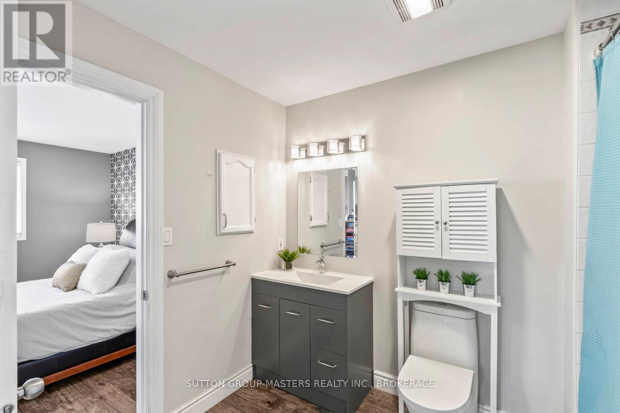 466 Fieldstone Drive, Kingston (Kingston East (Incl Barret Crt)), Ontario  K7K 7E4 - Photo 24 - X12188495