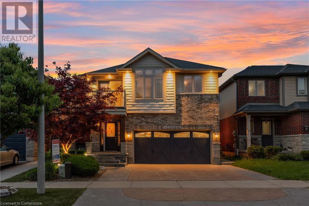 16 SYCAMORE Crescent, Grimsby, Ontario
