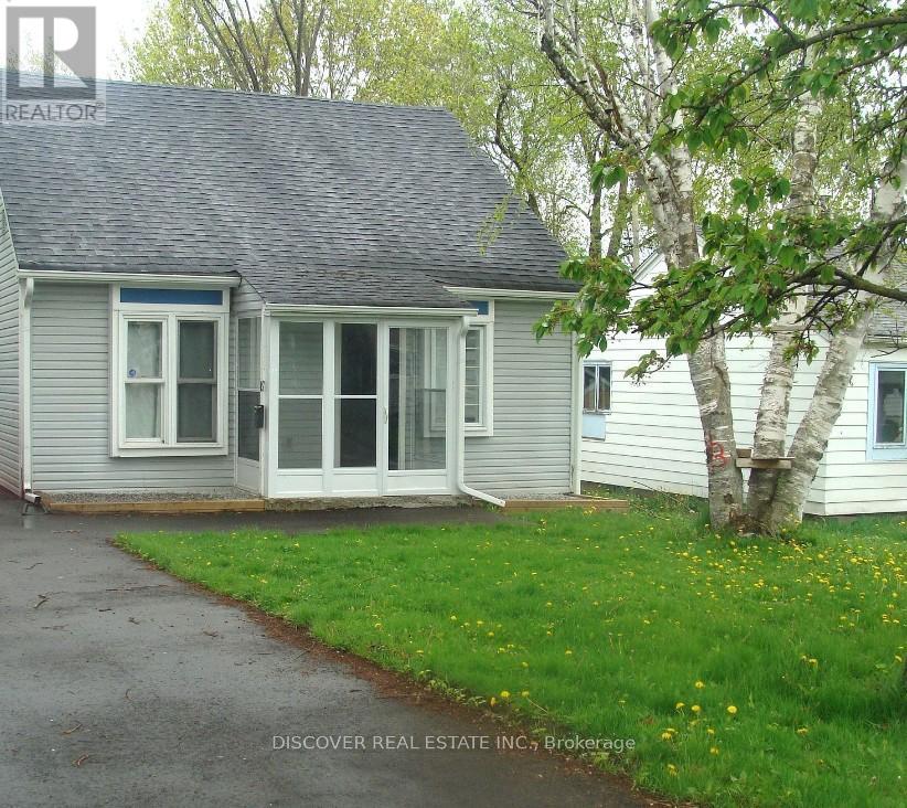 19 YORK STREET, Ajax, Ontario