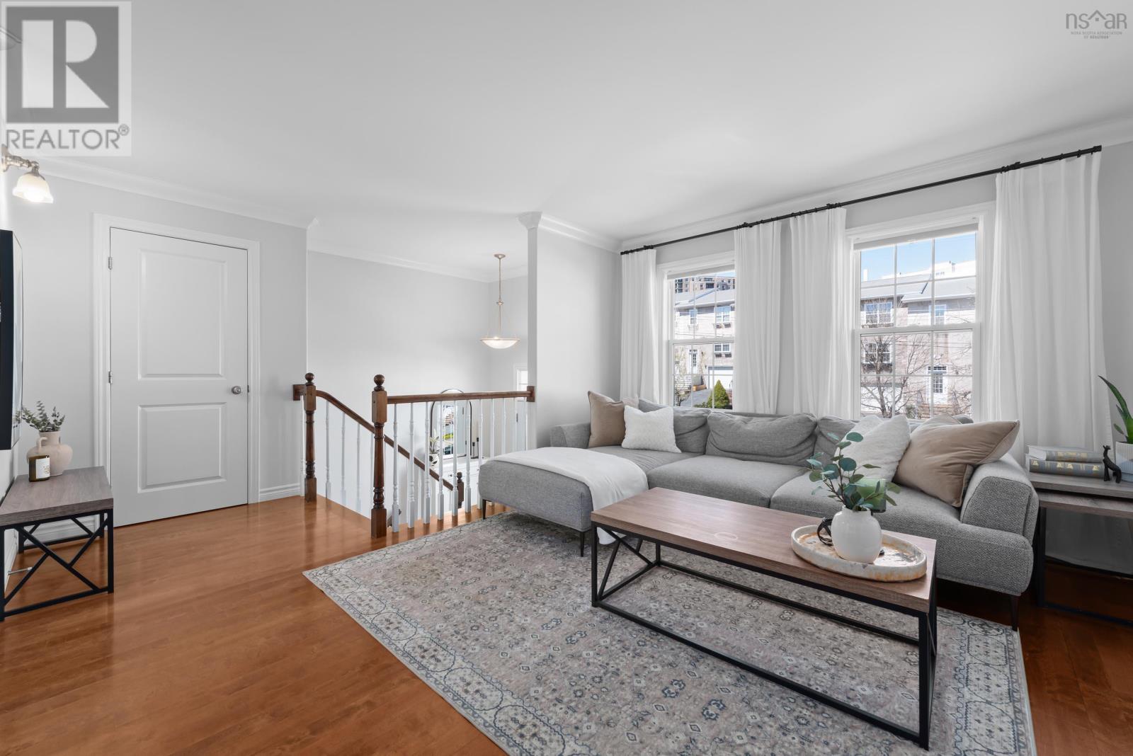 Property at 18 Brigadier Court image 3