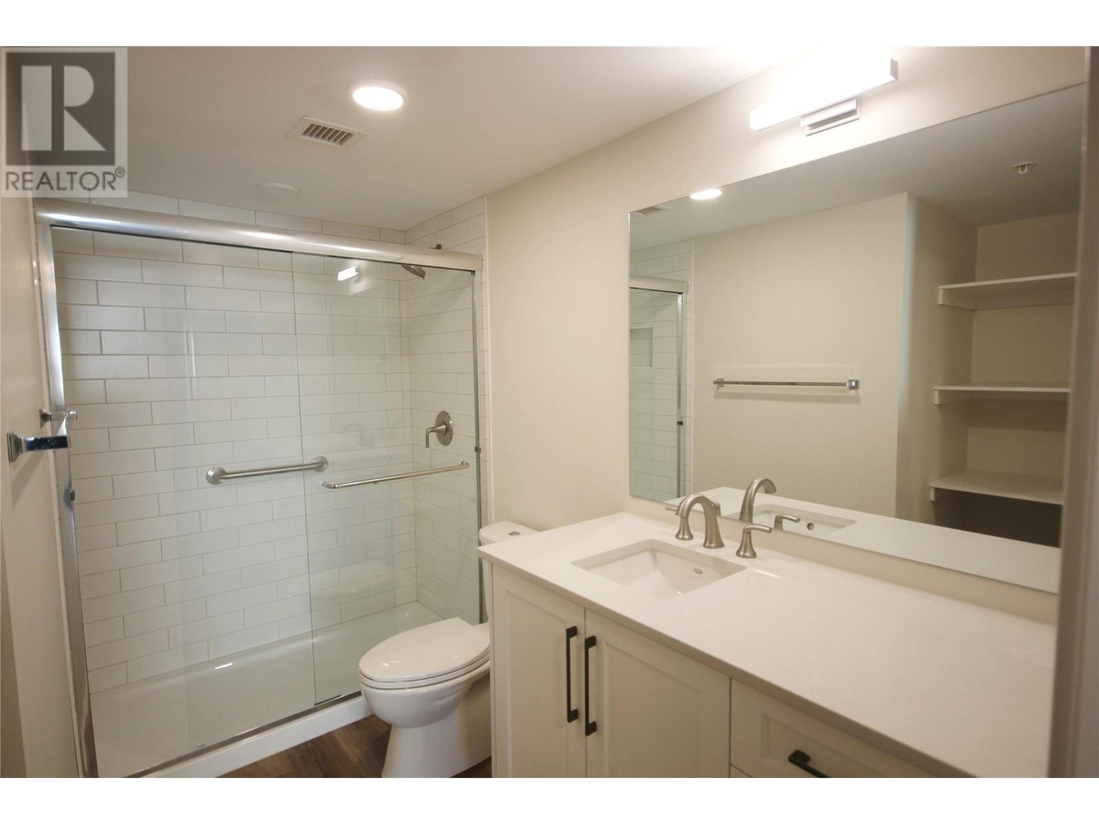217 Elm Avenue Unit# 209, Penticton, BC V2A3W1